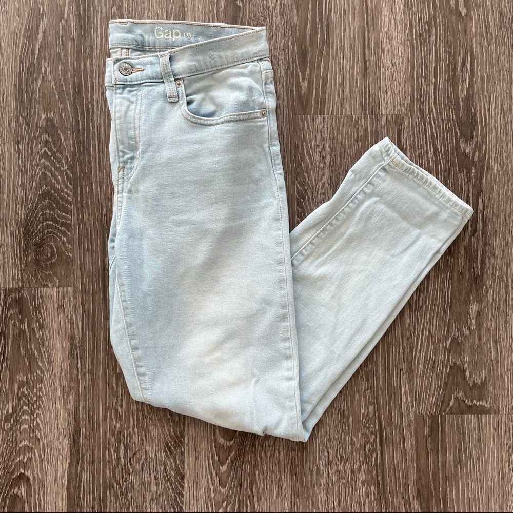 Gap Relaxed/Girlfriend Jeans